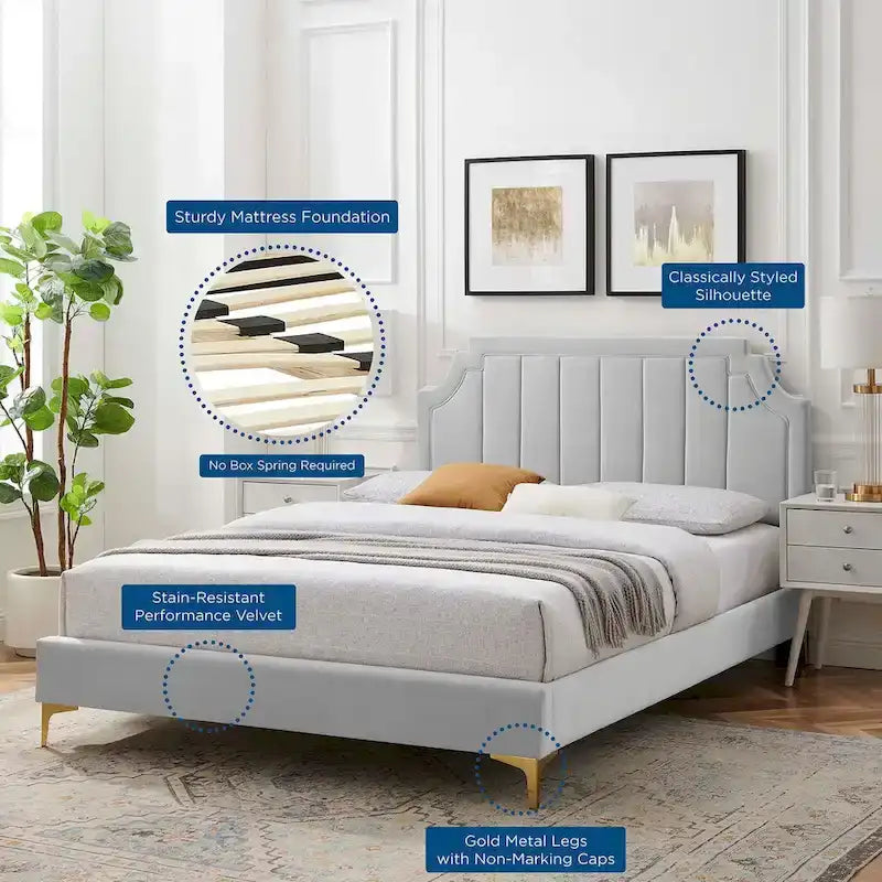 Letto matrimoniale con piattaforma imbottita e testiera trapuntata