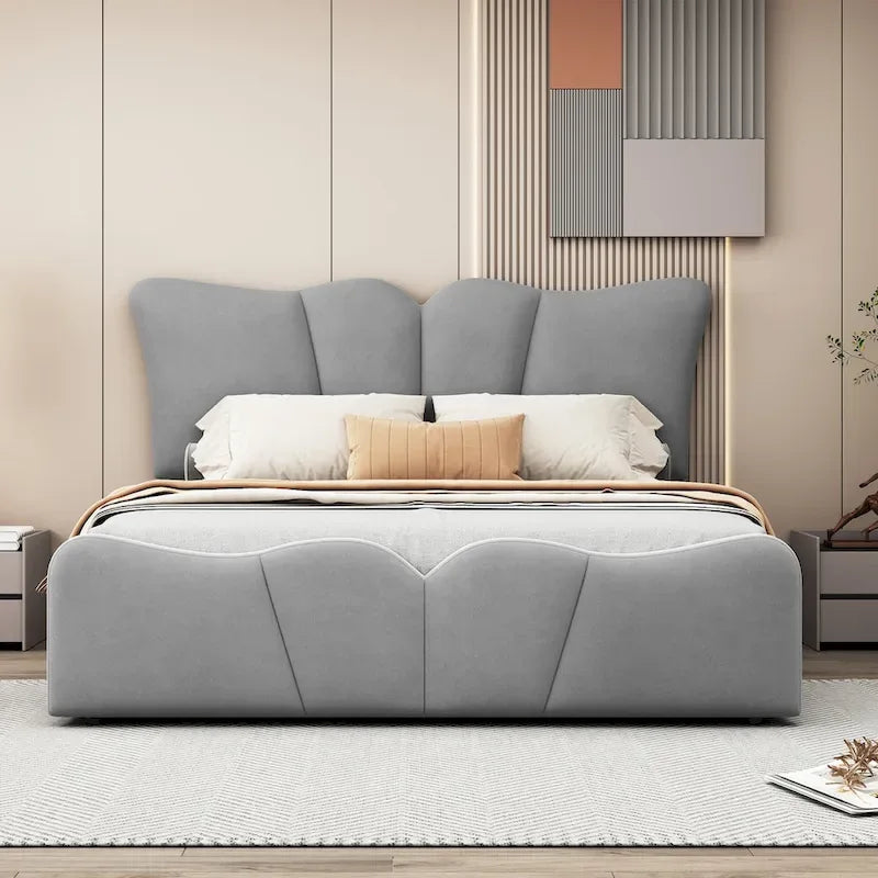 Letto a piattaforma imbottito in velluto a grandezza naturale